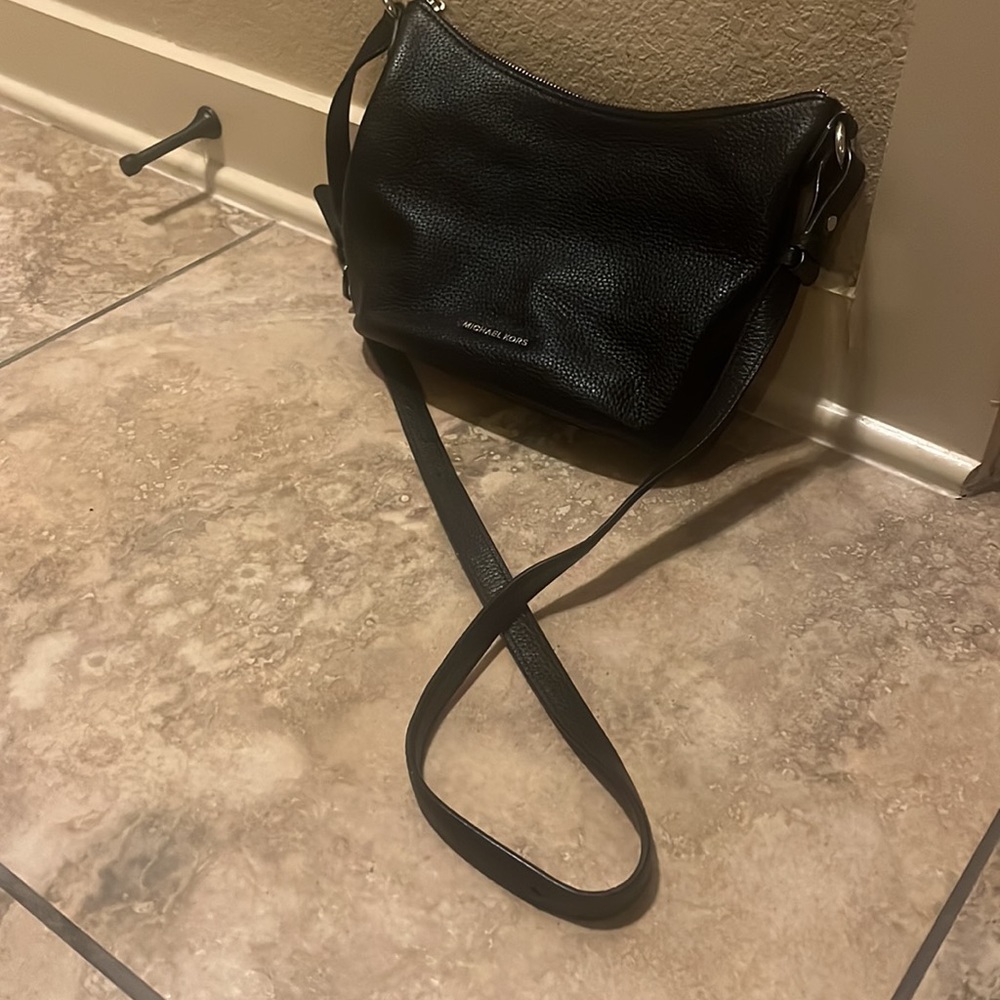 Black Michael Kors satchel - Picture 2 of 5